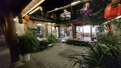 Lijiang Ancient Town, Mid-levels, No Noise Viewing Light Luxury Courtyard
