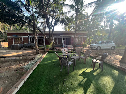 Candlehut Riverside Homestay