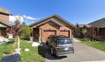 Maggie Point Lodge by SkyRun