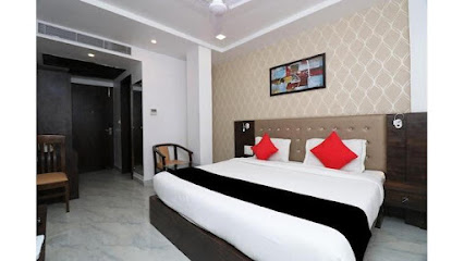 Hotel SS Grandeur