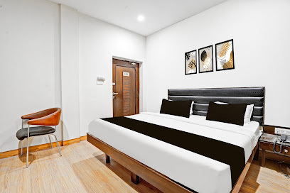 Super Collection O Gurudwara Square formerly Hotel Midway