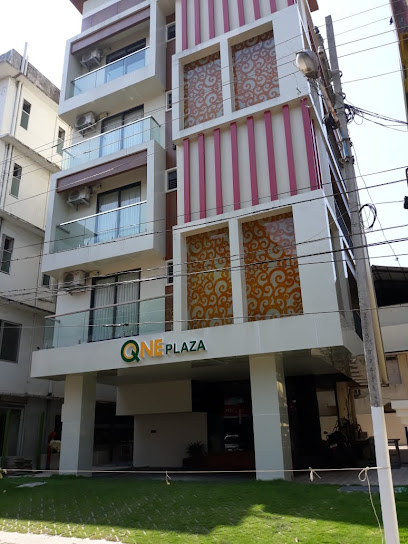 Q one Suite Hotel