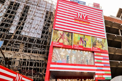 OYO Flagship 28185 The Golden Sky