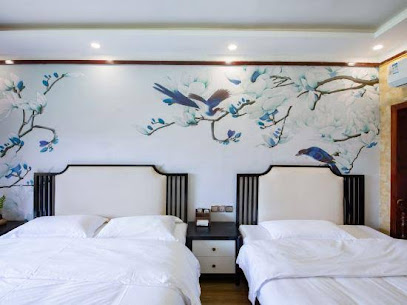 Happy Utopia Hotel