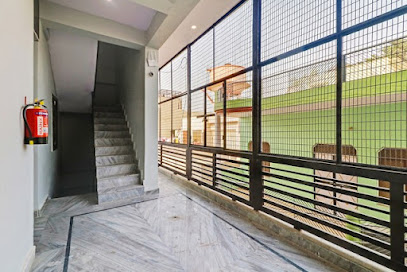 OYO 76798 Saroj Guest House