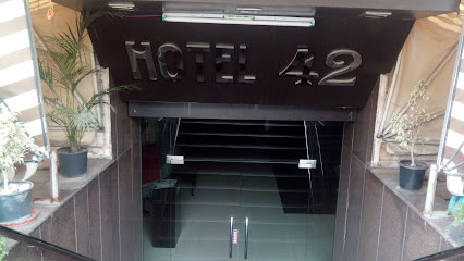 OYO Hotel 42