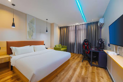 Lianyungang Deweisheng E-sports Hotel