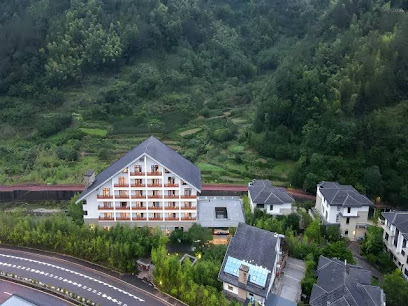 Yunshang Huaxi Holiday Hotel