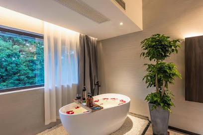 City Unrefined Jade Hotel