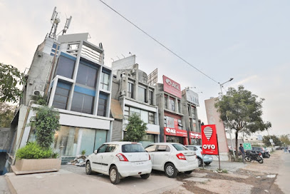 OYO Hotel Legend