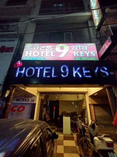 Hotel 9 Keys