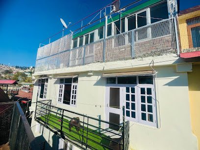 Silver Cedar Homestay Near Mall Road