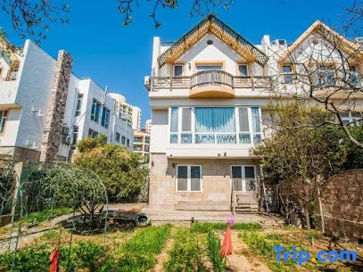 Yushu Linhai Seaside Villa