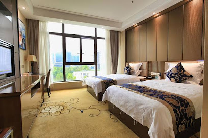 Lakeside Hotel