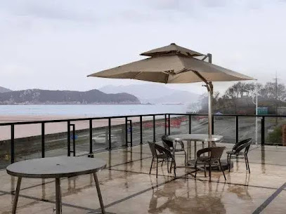 Zhoushan peach blossom island to listen to chao xiaozhuang