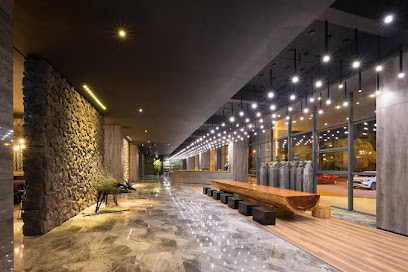 1916 Designer Hotel