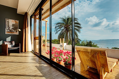 Beach House 海邊民宿