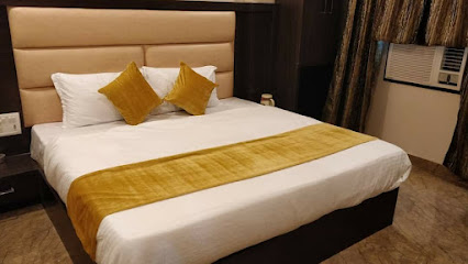 Hotel Alfa - Hotel in Charbagh