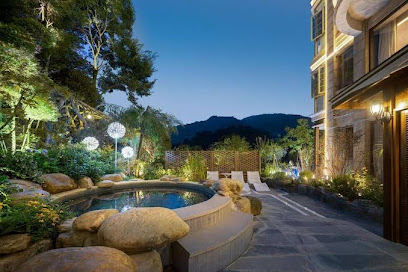 Qingcheng Mountain Yunduan Hot Spring Hotel