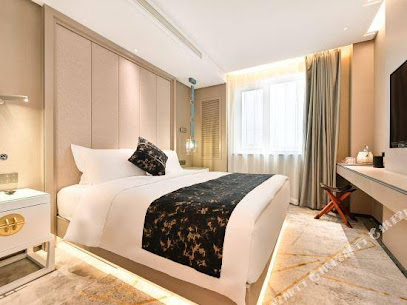 RIGHT Hotel