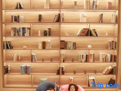 Tangshan Yipin Hot Spring Hotel