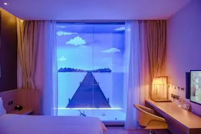 IU Hotel Zhongshan Dongfeng Xinshakou Bridge