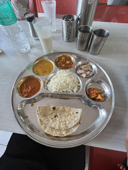 Kanha hotel