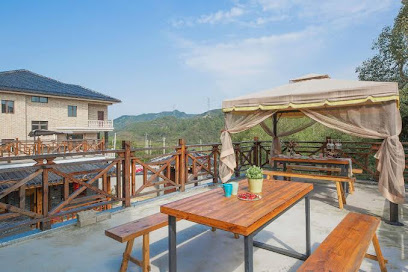 Mogan Cuizhulou Boutique Hostel