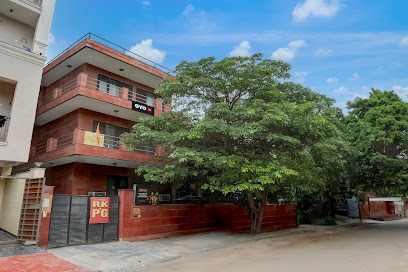 OYO Hotel Deffodils 3