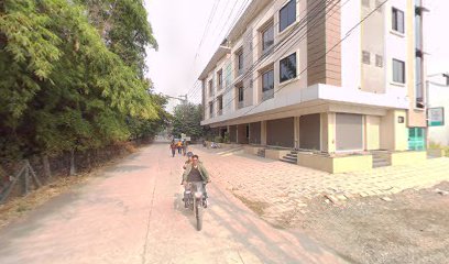Super OYO Hotel Golden Treat