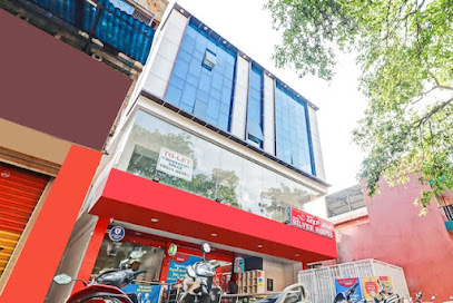 Super OYO Hotel Silver House Near Mantri Square Mall
