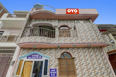 Super OYO Flagship Hotel Rajvanshi Near Lulu Mall
