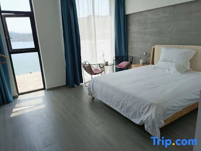 Shengsi medlar culvert pavilion home stay facility