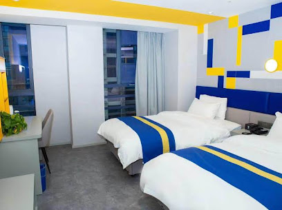 7 Days Hotel