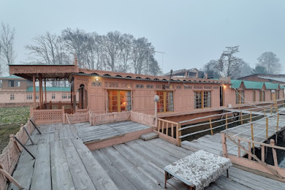OYO 24812 Houseboats by Vanda Group