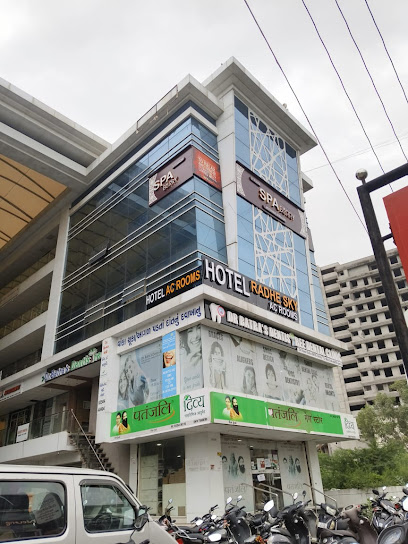 Hotel Radhe Sky
