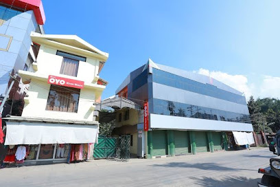 OYO 10783 Hotel River Moon