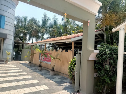 Hotel Nisha Palace