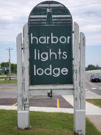 Harbor Lights Lodge