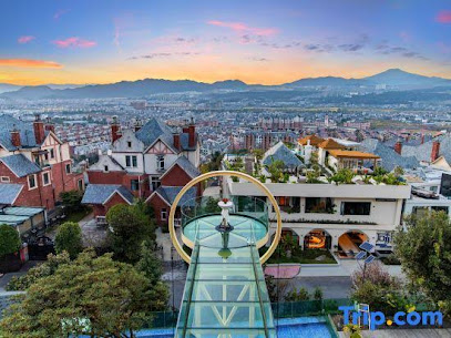 Wonderland, hot spring resort