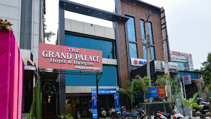 FabHotel The Grand Palace