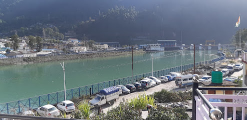 Mangalam Lakeview Homestay