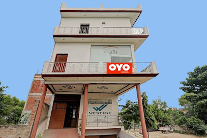 Flagship Krishna Guest House Near Lulu Mall