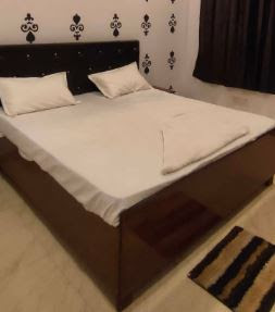 HOTEL ROYAL COMFORT INN