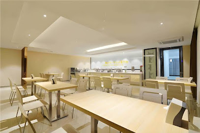 City Comfort Inn