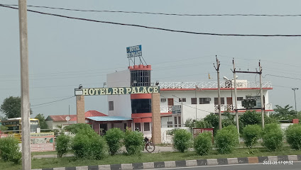 HOTEL RR PALACE