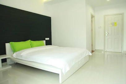 Juzhai Fashion Hotel