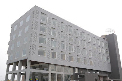 Hotel The Grand Emerald