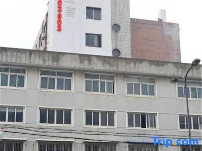 布丁酒店淞宝路店