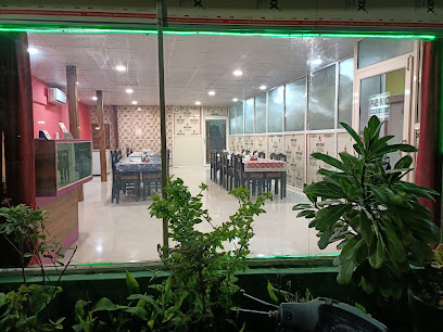 SPOT ON 41629 Hotel Om Sai